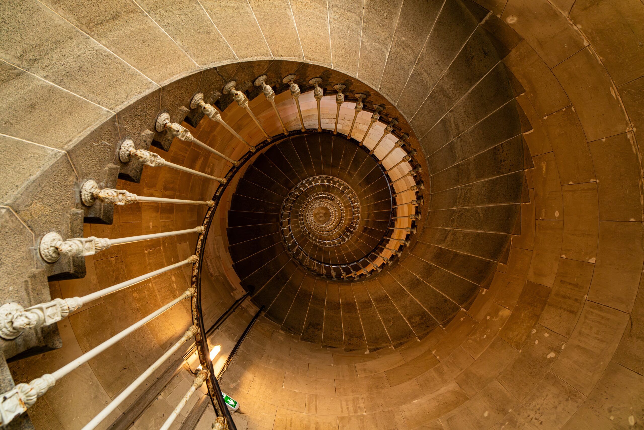 Photo des marches du phare des baleines